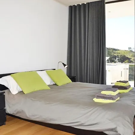 Sleeps 7 Pool Air Con Wifi