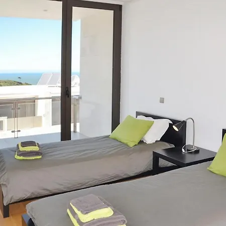 Sleeps 7 Pool Air Con Wifi